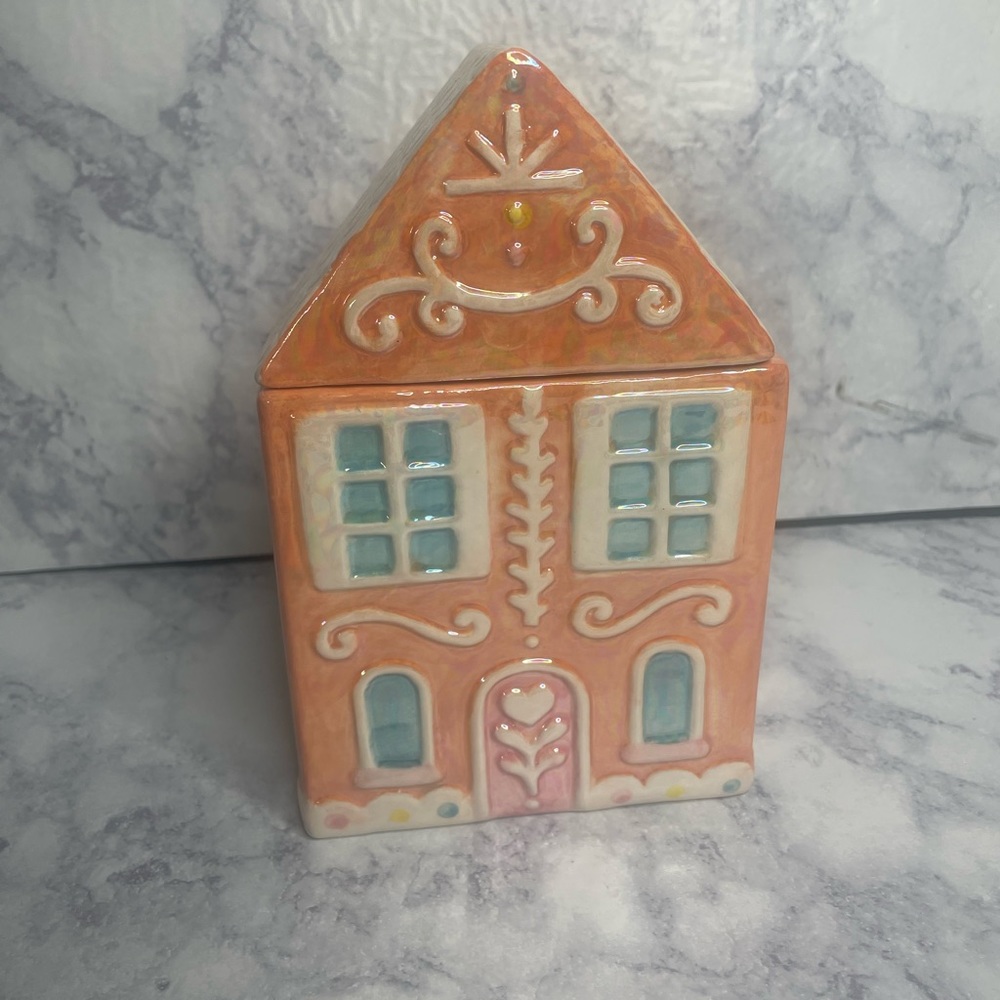 Holiday Gingerbread House Cookie Jar
